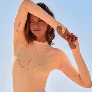 NWOT! FP Free People Movement Good Karma High Neck Layer Top Sz Xs/S only ONE!